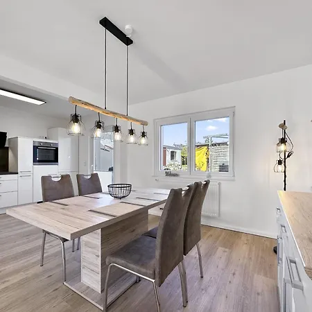 Objekt-nr 243 - Ort - Lindwurmstrasse لوبيك